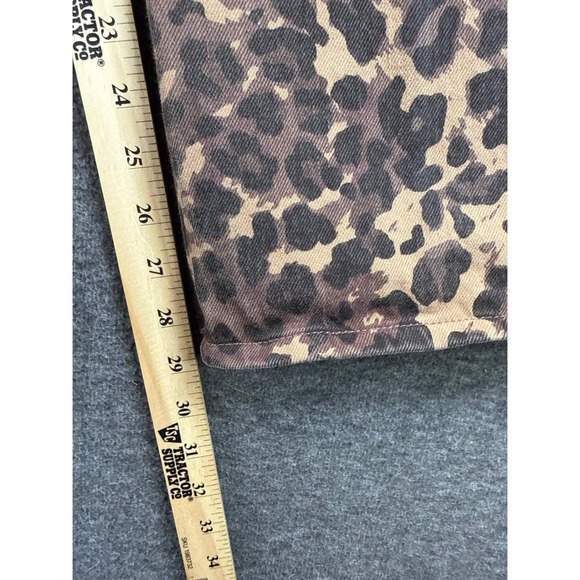 Abercrombie Fitch The Baggy Low Rise Leopard Print Jeans - Picture 6 of 13